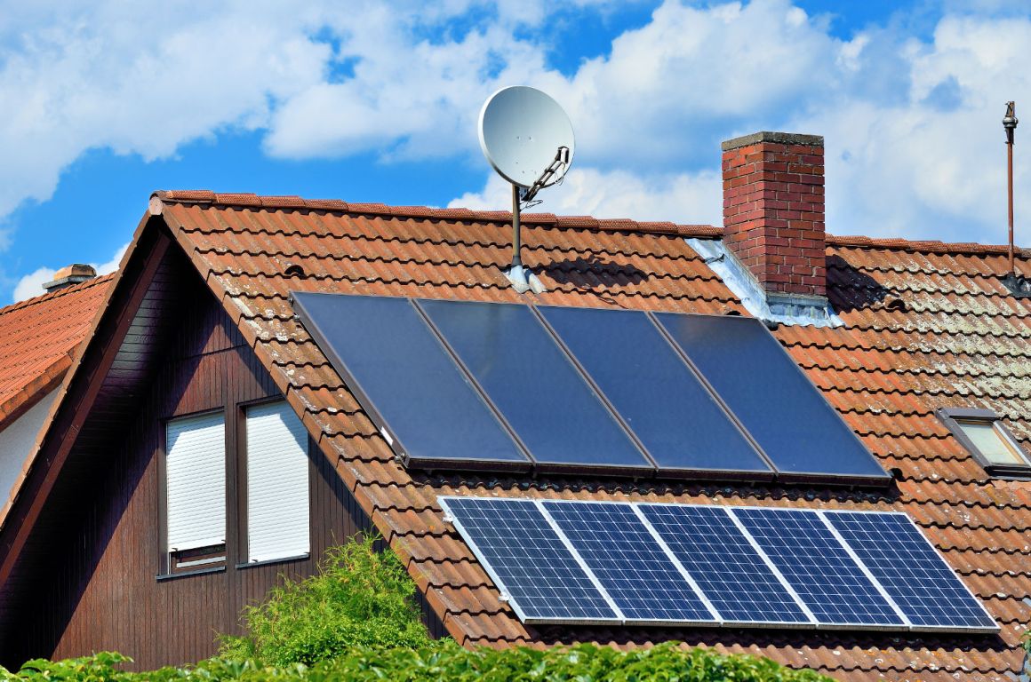 Hybridheizung mit Photovoltaik und Solarthermie